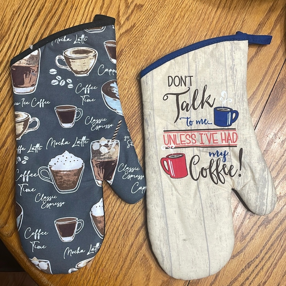 New Coffee Themed Oven Mitts